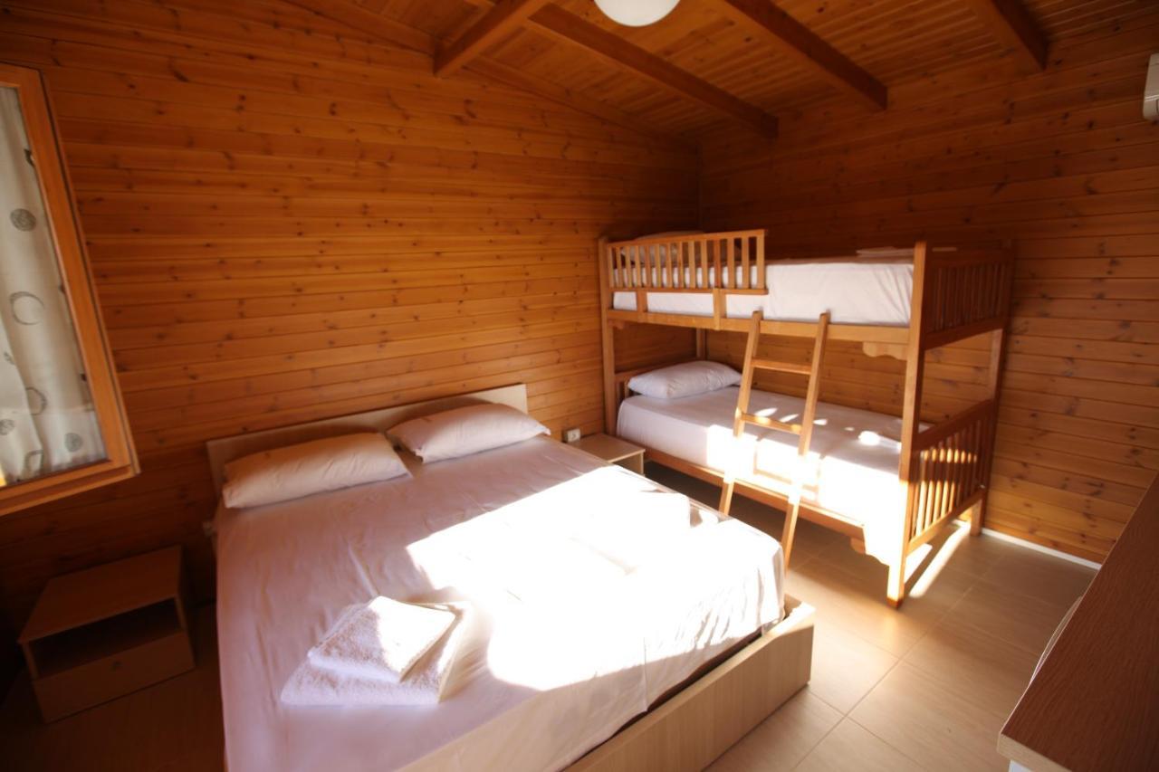 Bunec Beach Resort Piqeras Dış mekan fotoğraf