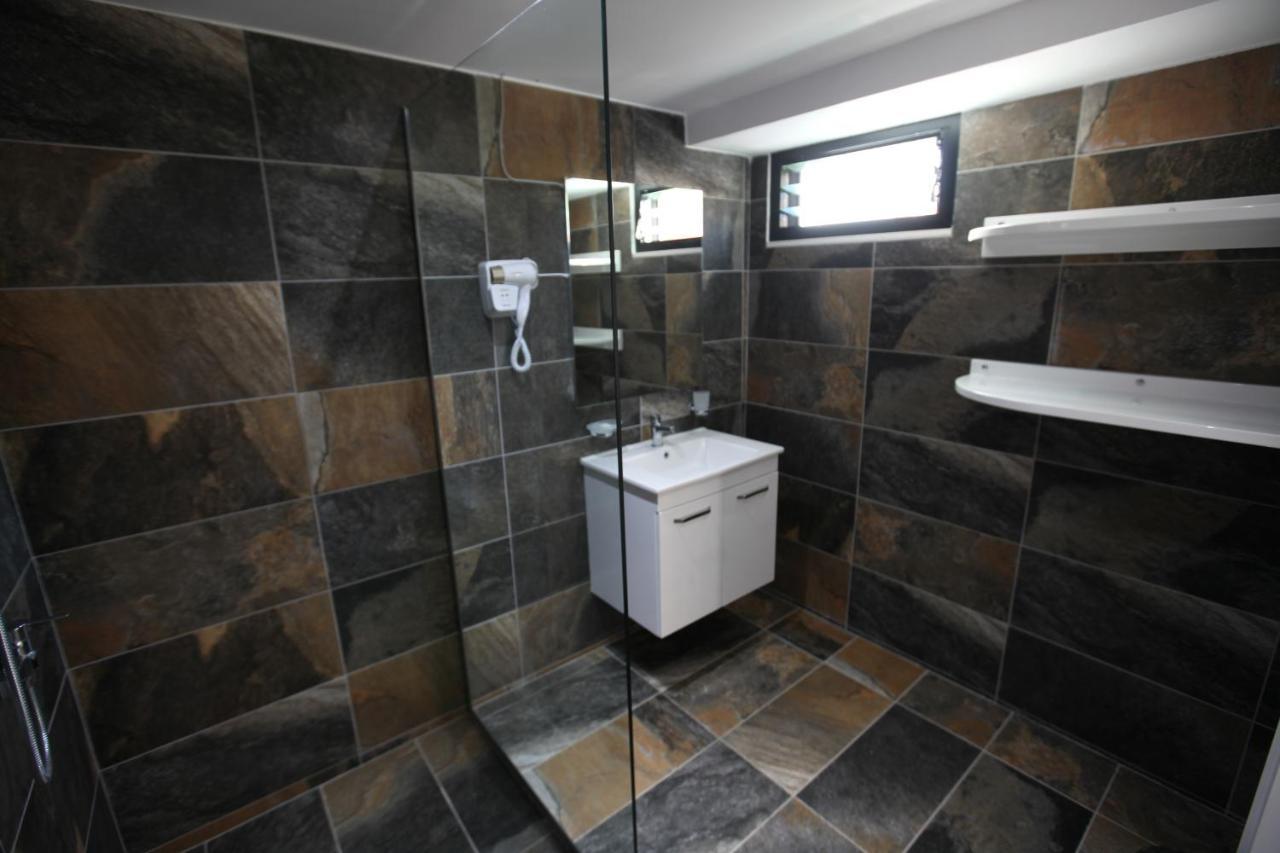 Bunec Beach Resort Piqeras Dış mekan fotoğraf